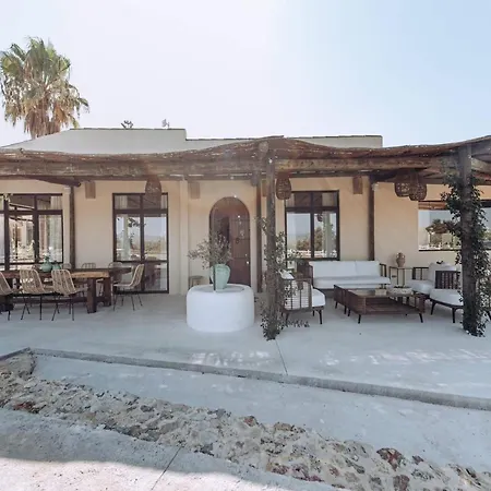 Lavish With Private Pool Villa